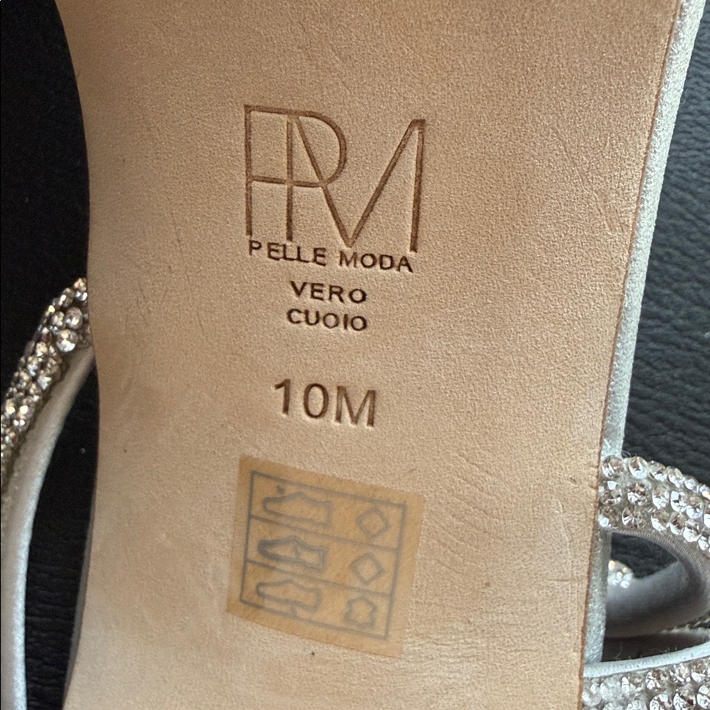 PELLE MODA Brand New DARINE SANDAL SILVER Size 10 - Picture 9 of 9
